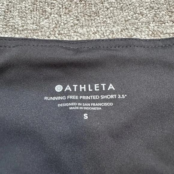 Athleta Running Free Printed Short 3.5” Size Small Mauve Pink Black & Grey - Picture 2 of 4